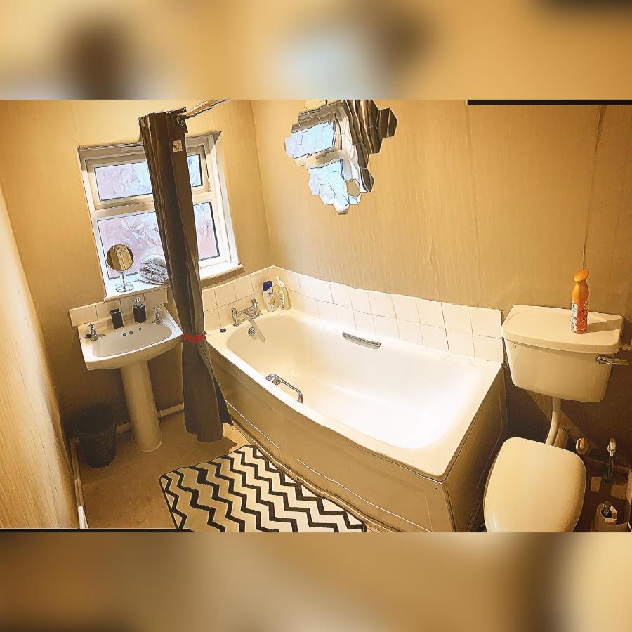 Double Room Bentilee Bucknall  외부 사진